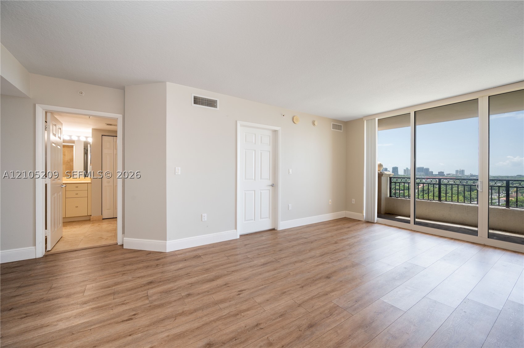 3232 SW 22nd Ter #1405, Miami FL 33145