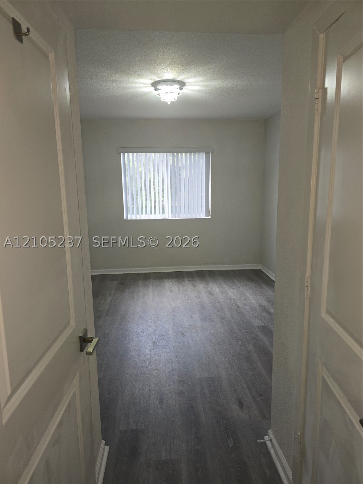 1141 NW 208th Ter, Miami Gardens FL 33169