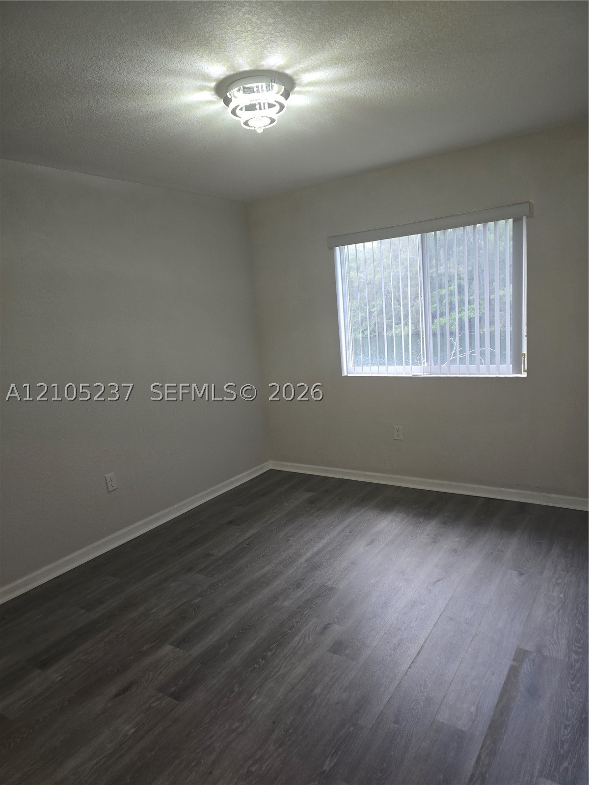 1141 NW 208th Ter, Miami Gardens FL 33169