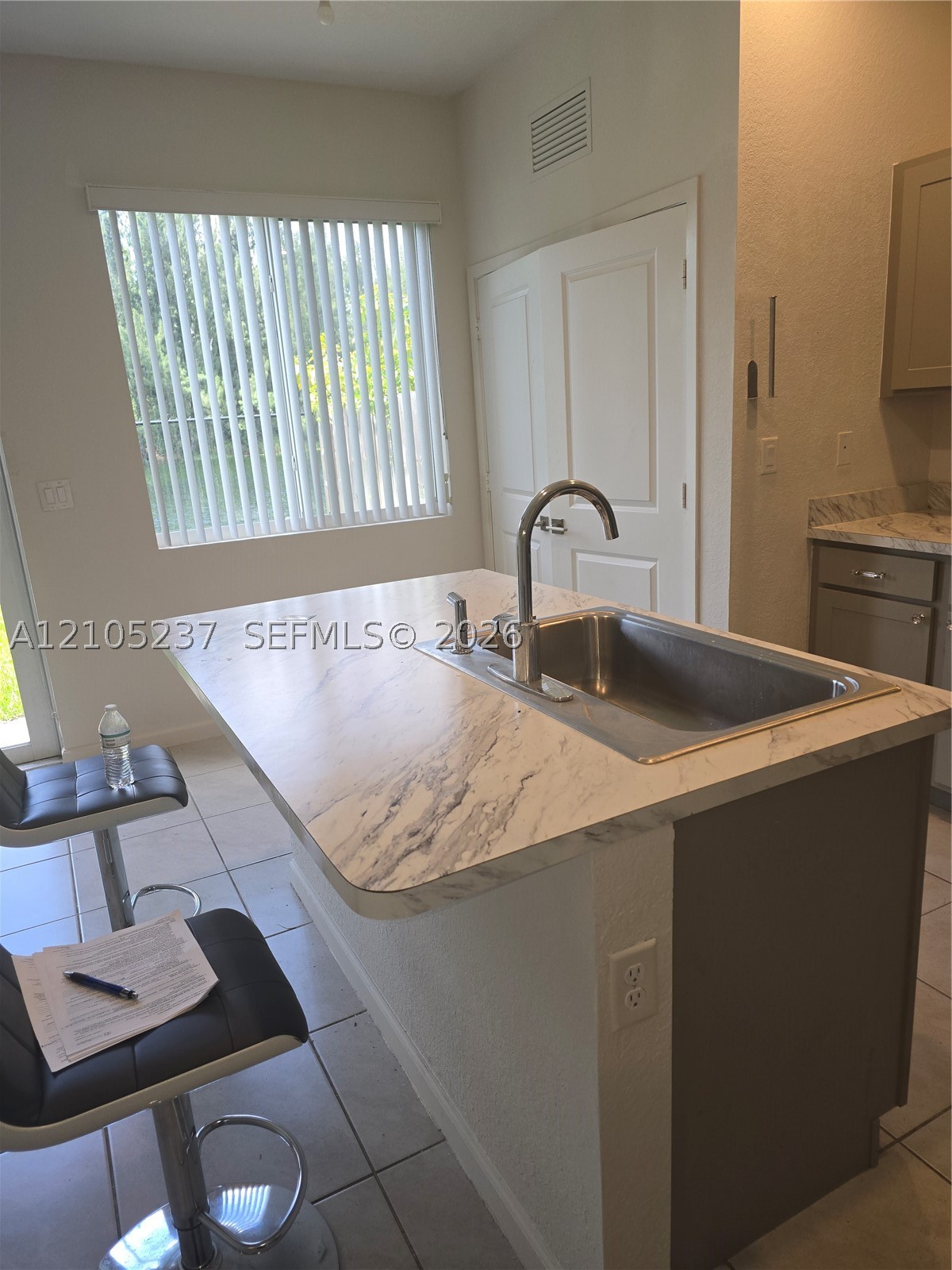 1141 NW 208th Ter, Miami Gardens FL 33169