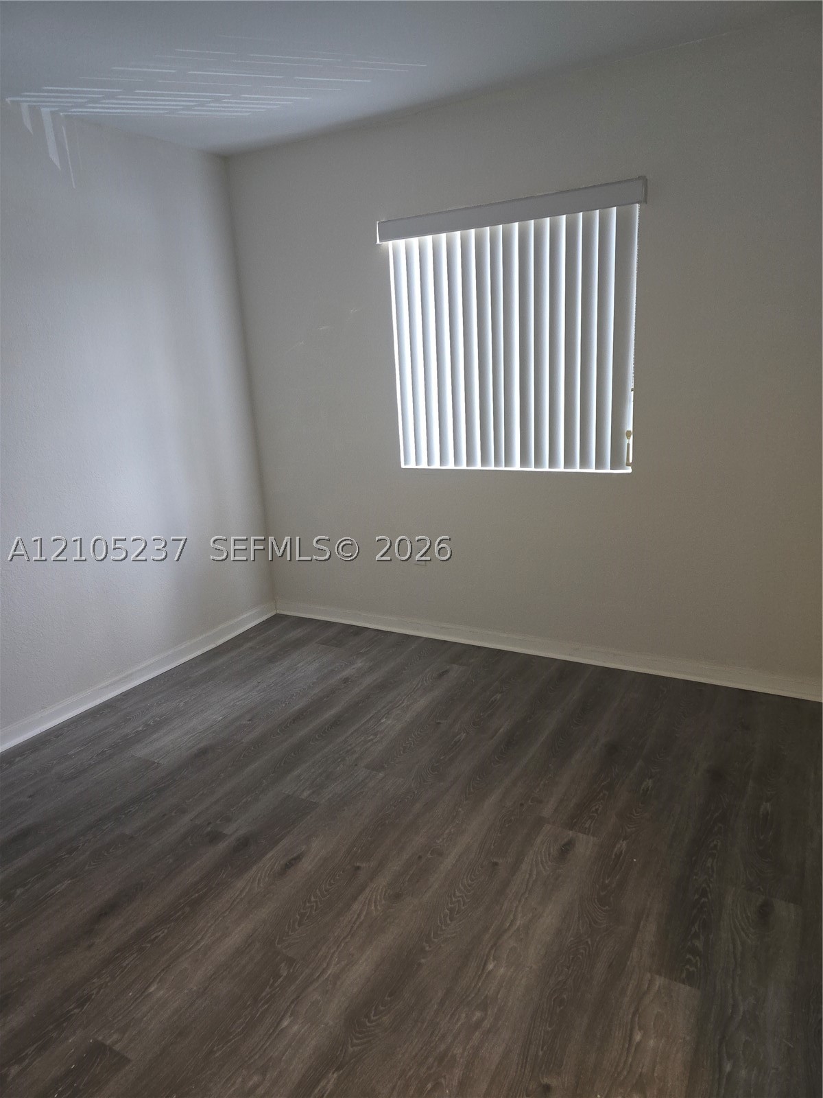 1141 NW 208th Ter, Miami Gardens FL 33169