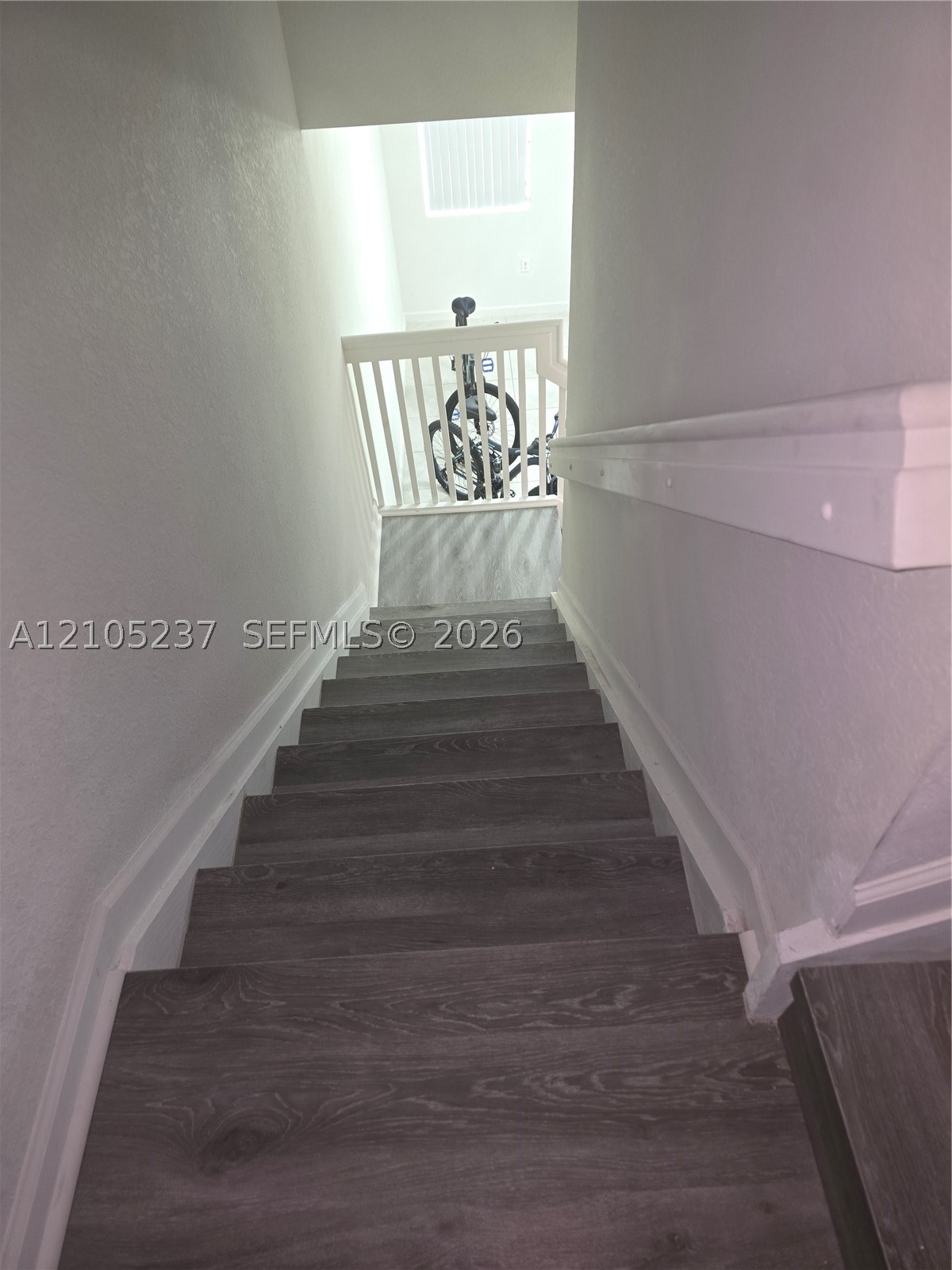 1141 NW 208th Ter, Miami Gardens FL 33169