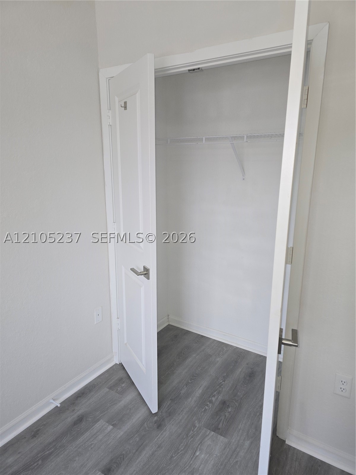 1141 NW 208th Ter, Miami Gardens FL 33169