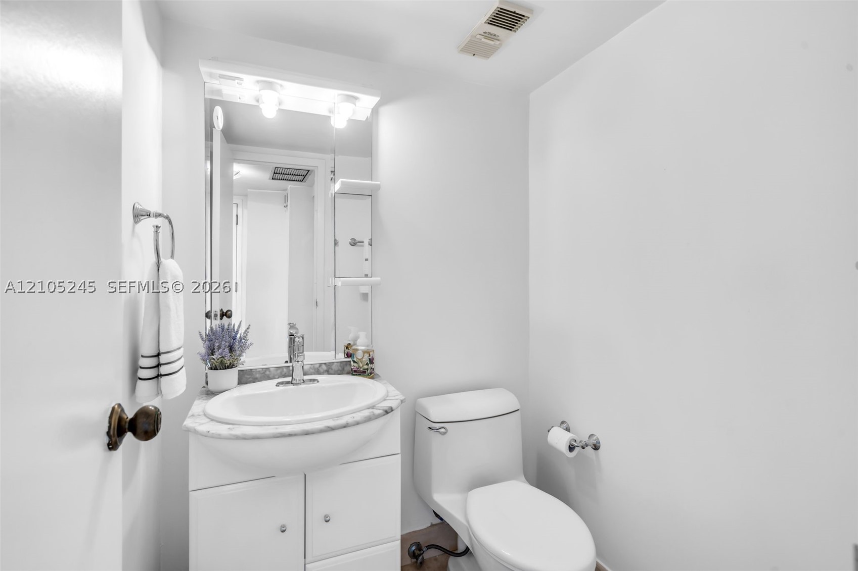 2333 Brickell Ave #2708, Miami FL 33129