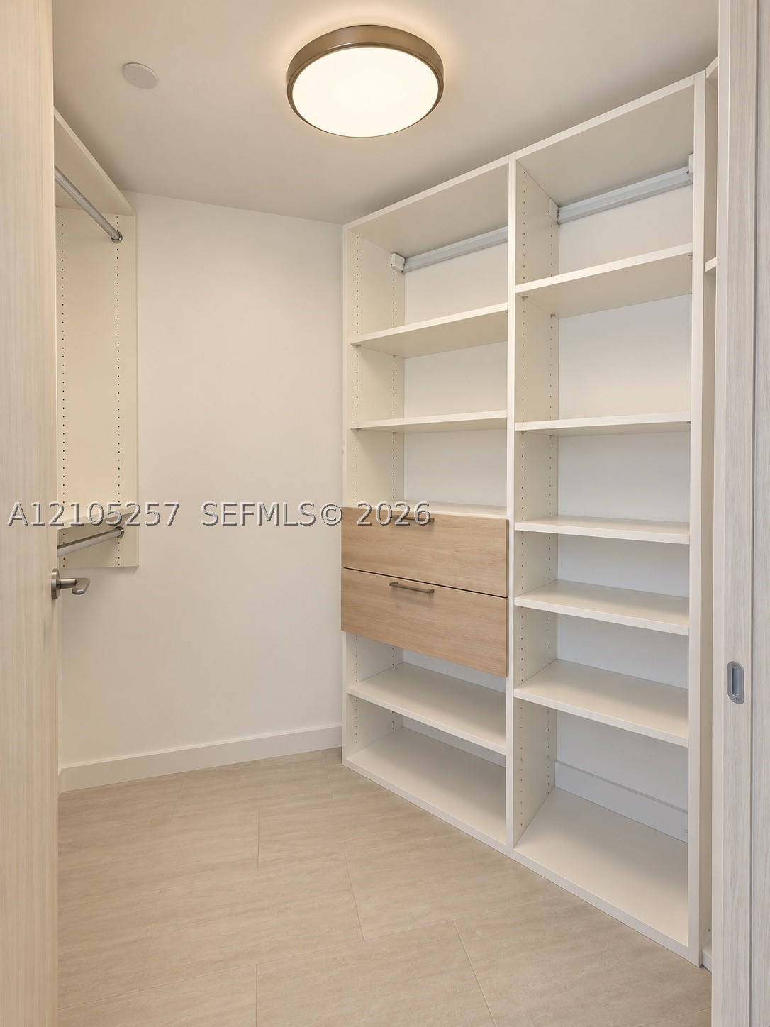 1000 Brickell Plz #2415, Miami FL 33131
