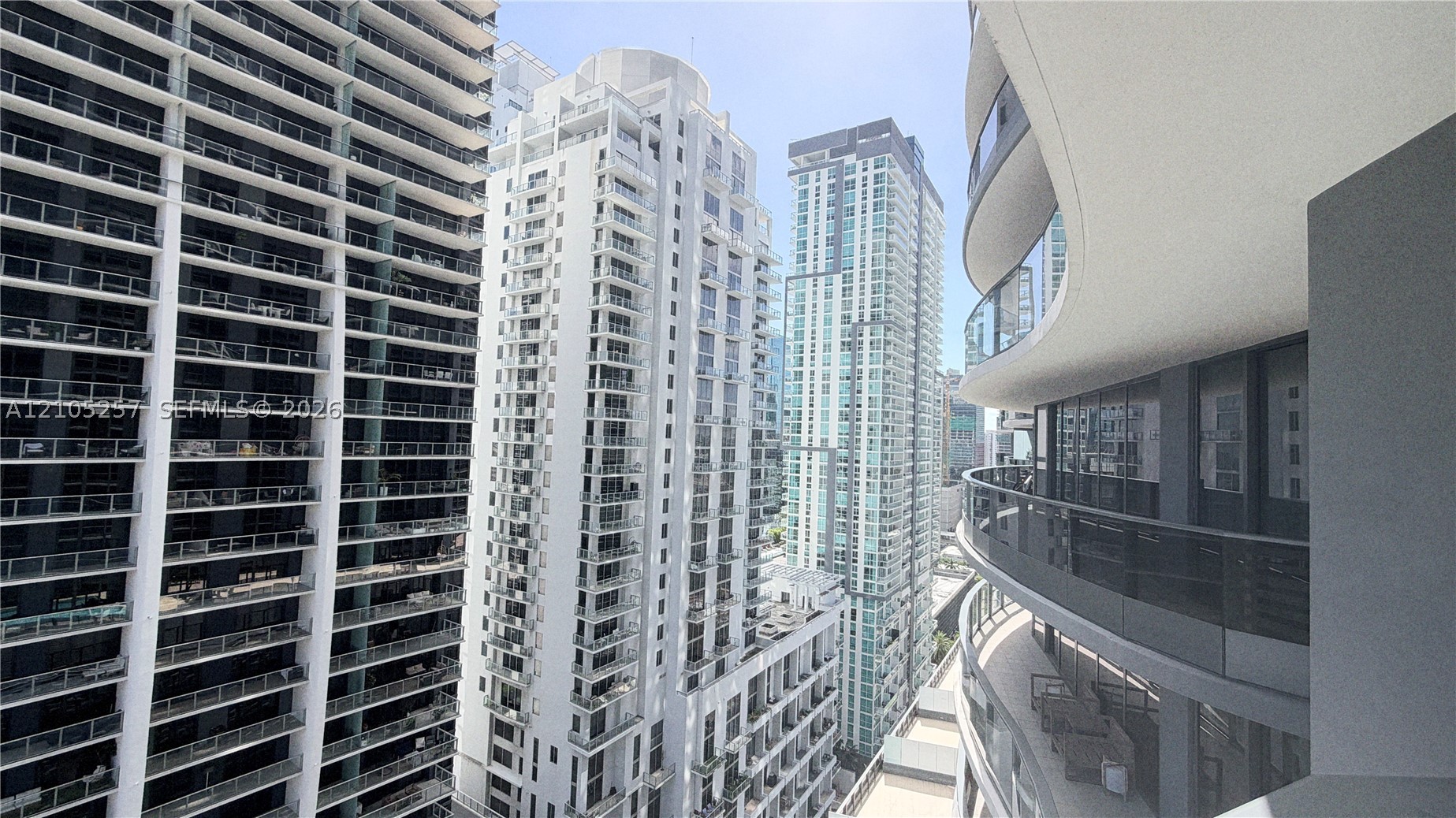 1000 Brickell Plz #2415, Miami FL 33131