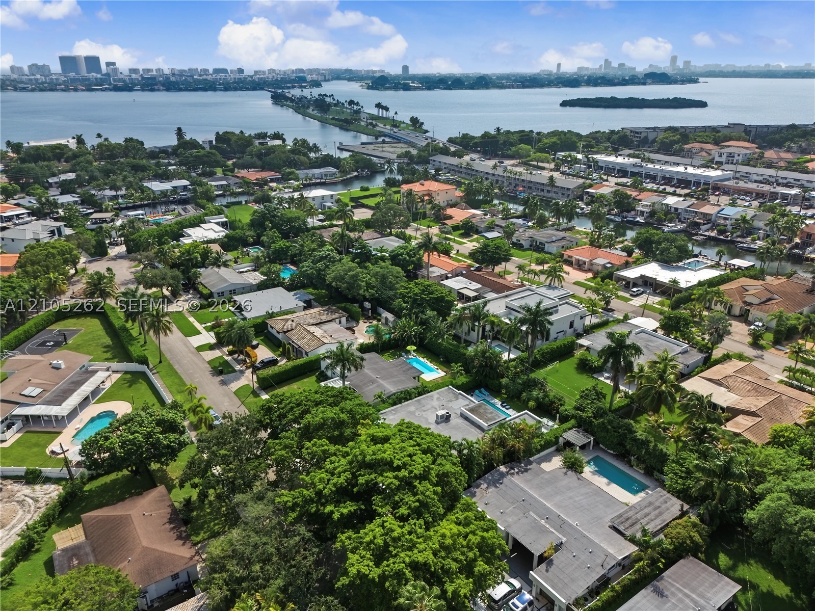 2130 Alamanda Dr, North Miami FL 33181