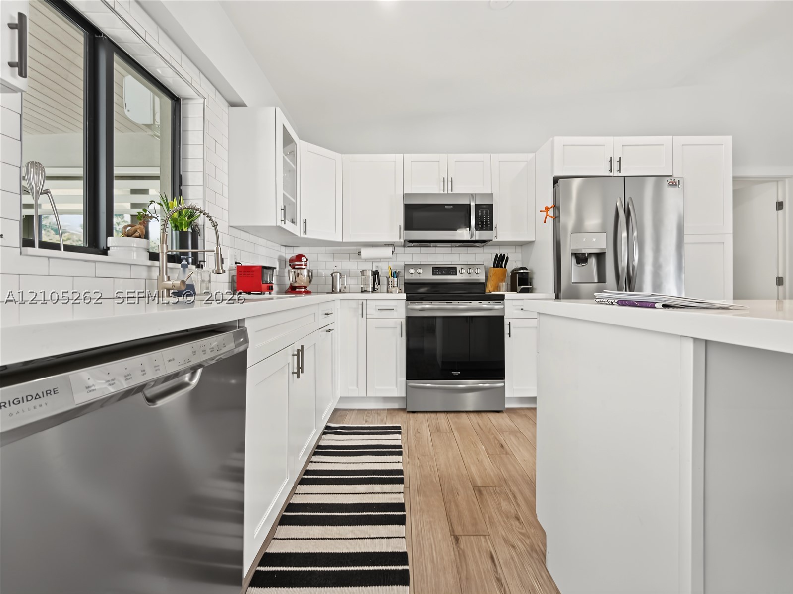 2130 Alamanda Dr, North Miami FL 33181
