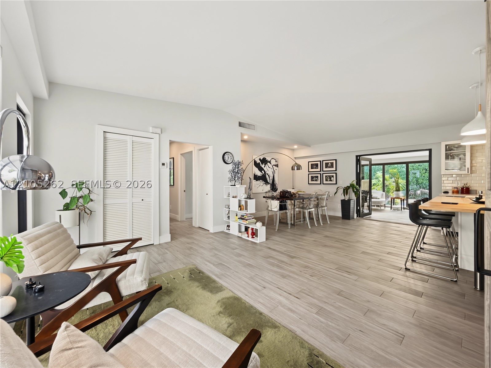 2130 Alamanda Dr, North Miami FL 33181