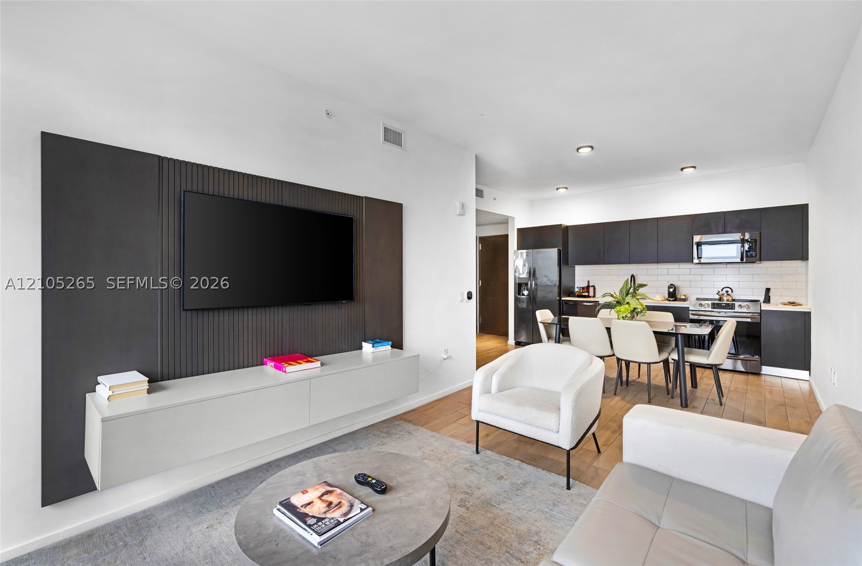 398 NE 5th St #2219, Miami FL 33132
