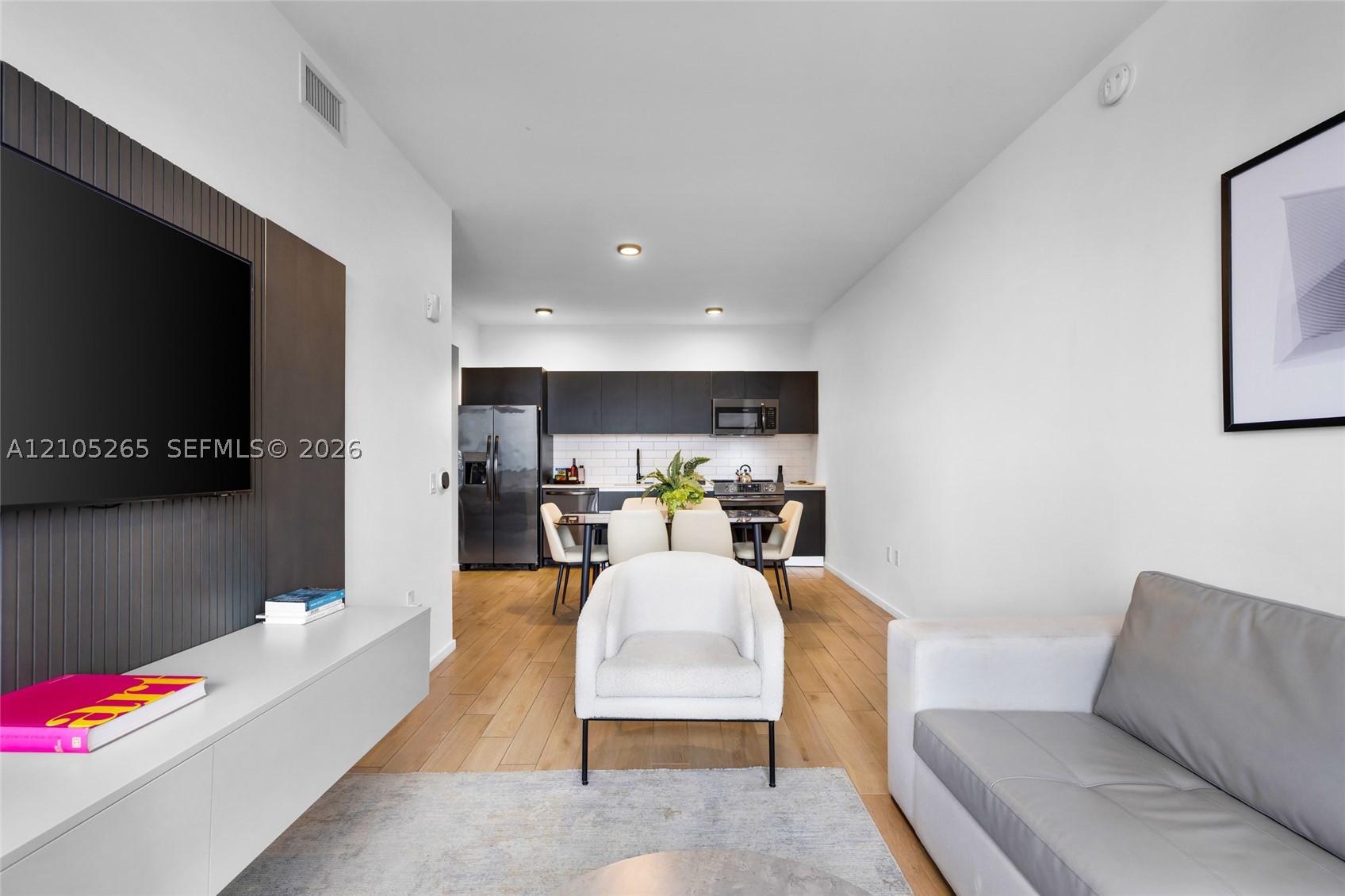 398 NE 5th St #2219, Miami FL 33132