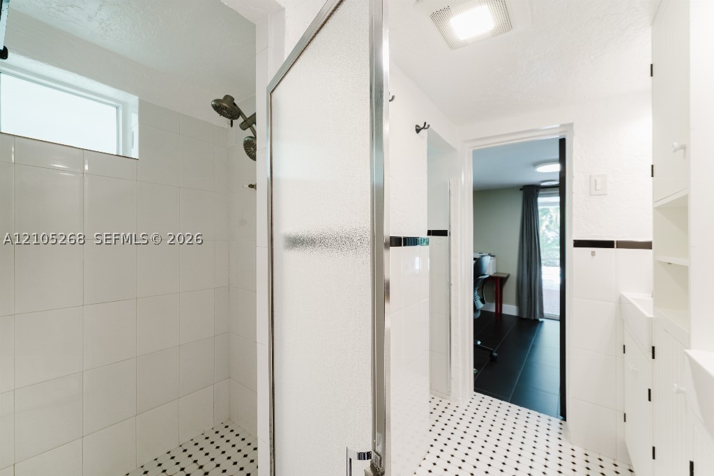 230 Miami Springs Ave, Miami Springs FL 33166