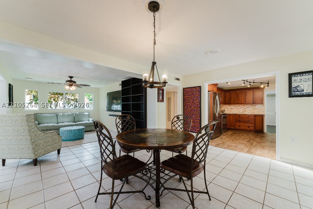 230 Miami Springs Ave, Miami Springs FL 33166