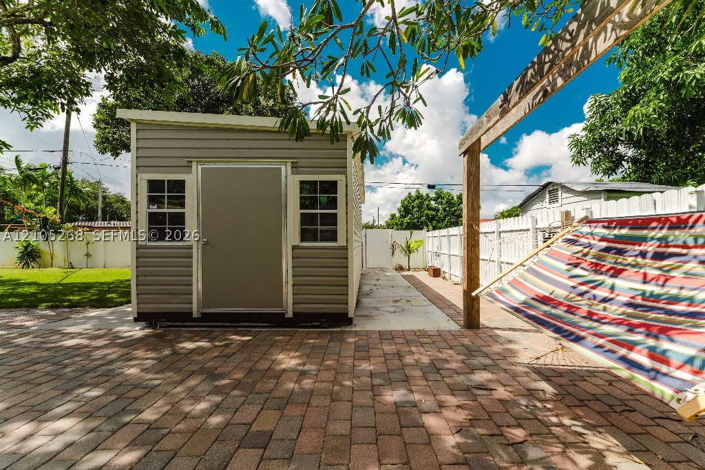 230 Miami Springs Ave, Miami Springs FL 33166