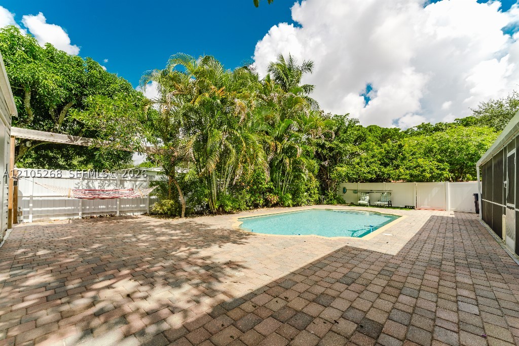 230 Miami Springs Ave, Miami Springs FL 33166