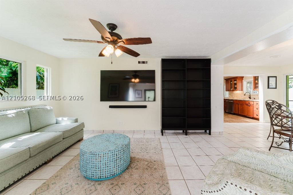 230 Miami Springs Ave, Miami Springs FL 33166