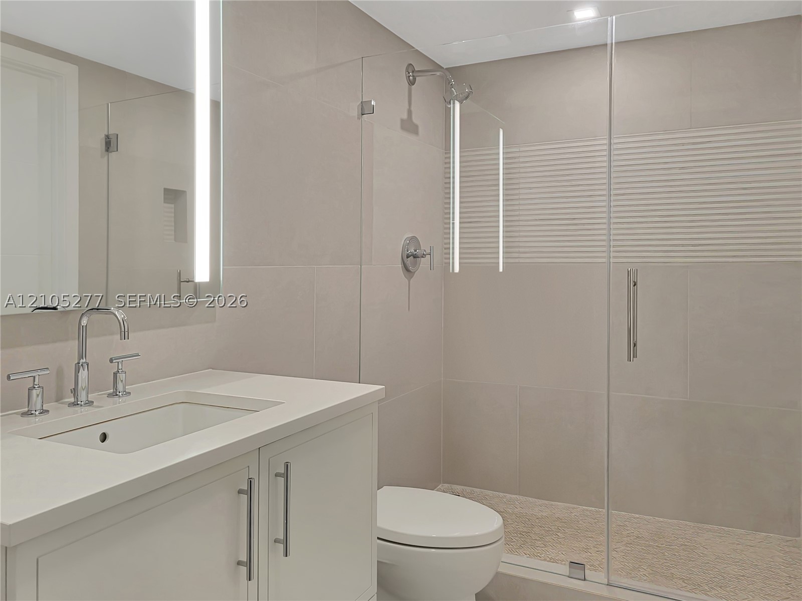 690 SW 1st Ct #2323, Miami FL 33130