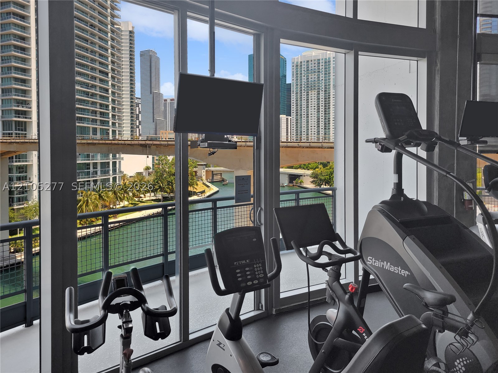 690 SW 1st Ct #2323, Miami FL 33130