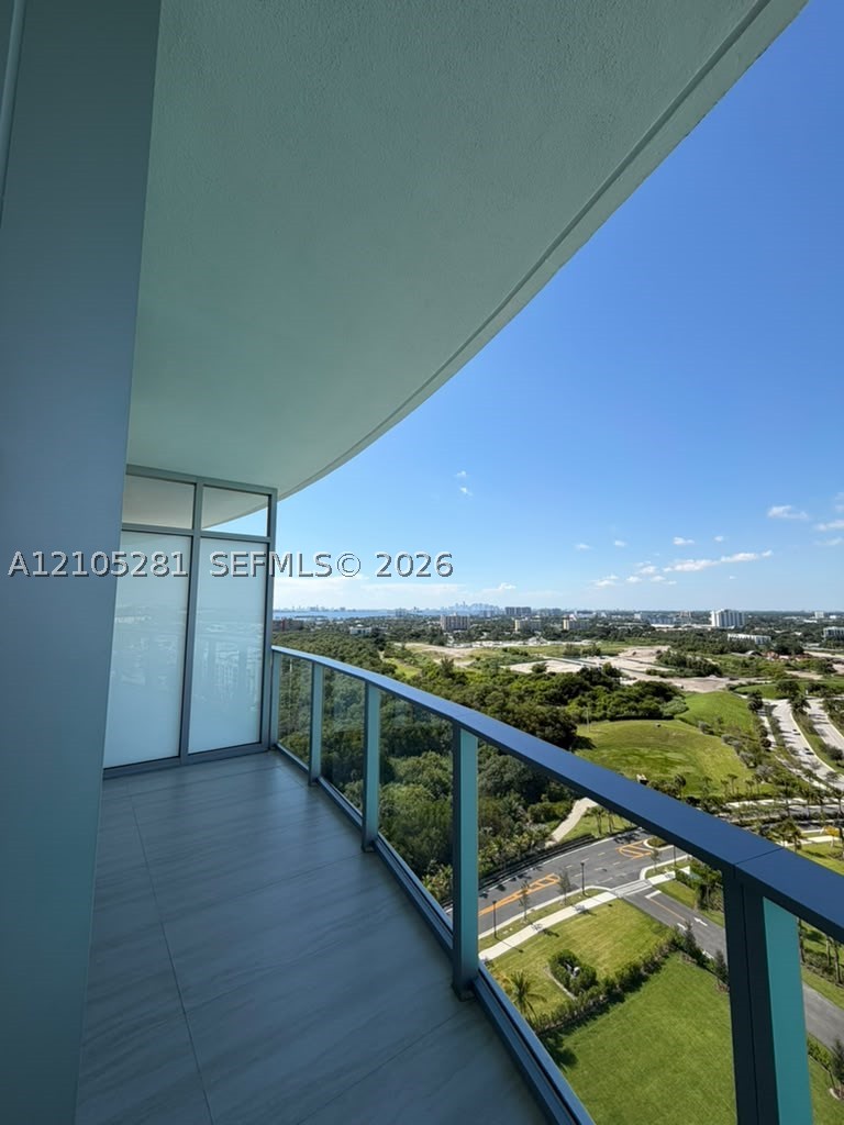 2411 Laguna Cir #1606, North Miami FL 33181