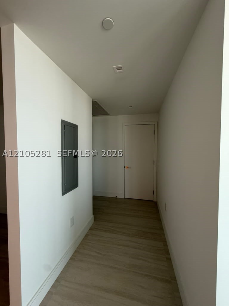 2411 Laguna Cir #1606, North Miami FL 33181