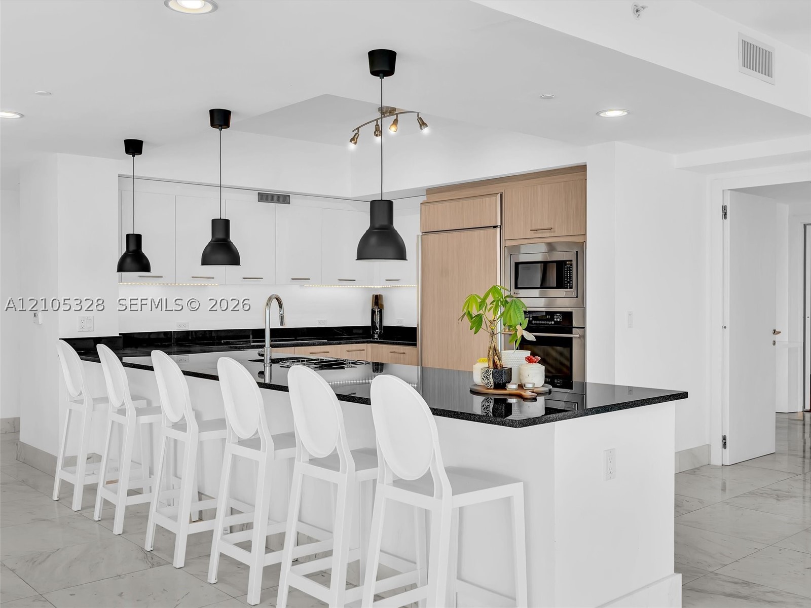 3951 S Ocean Dr #1901, Hollywood FL 33019