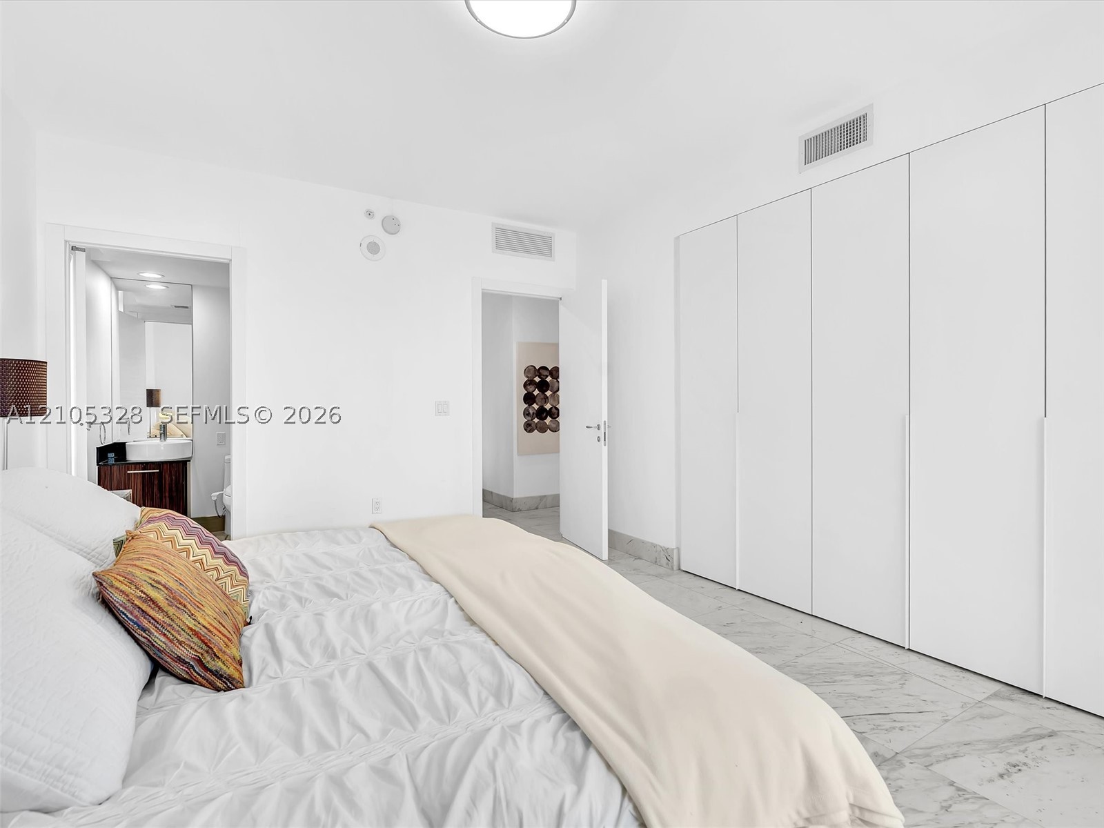 3951 S Ocean Dr #1901, Hollywood FL 33019