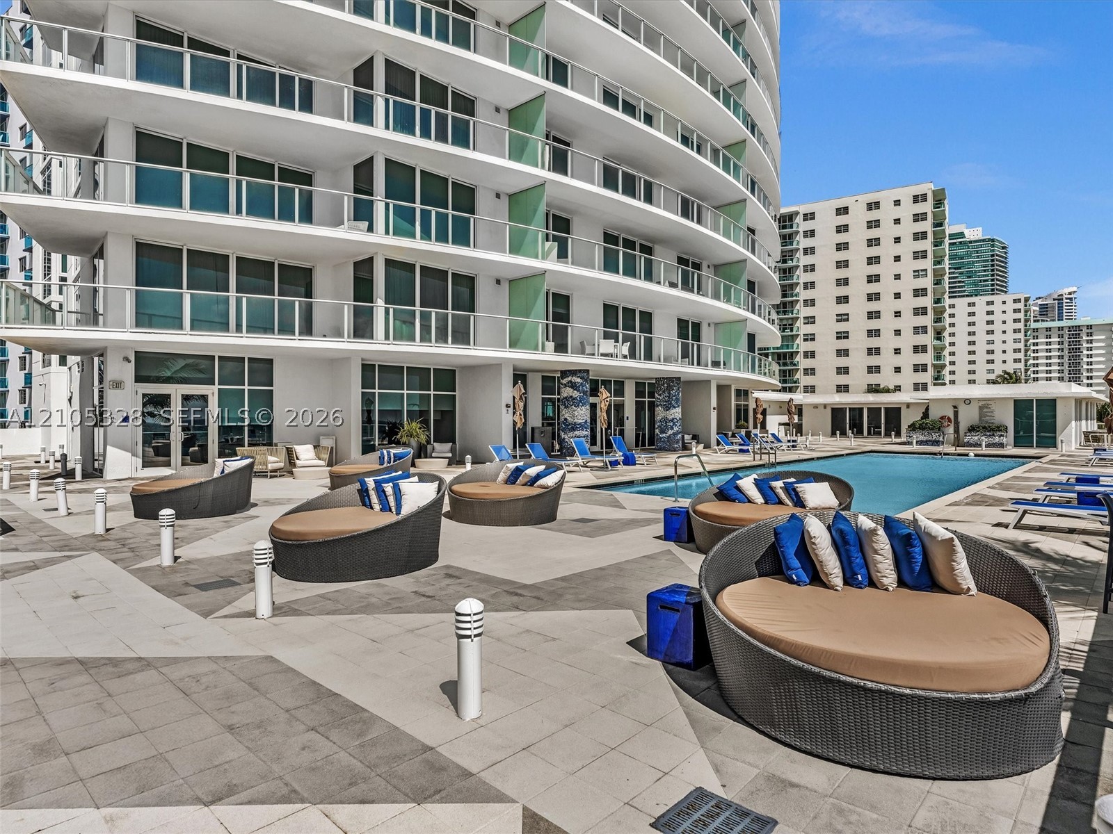 3951 S Ocean Dr #1901, Hollywood FL 33019