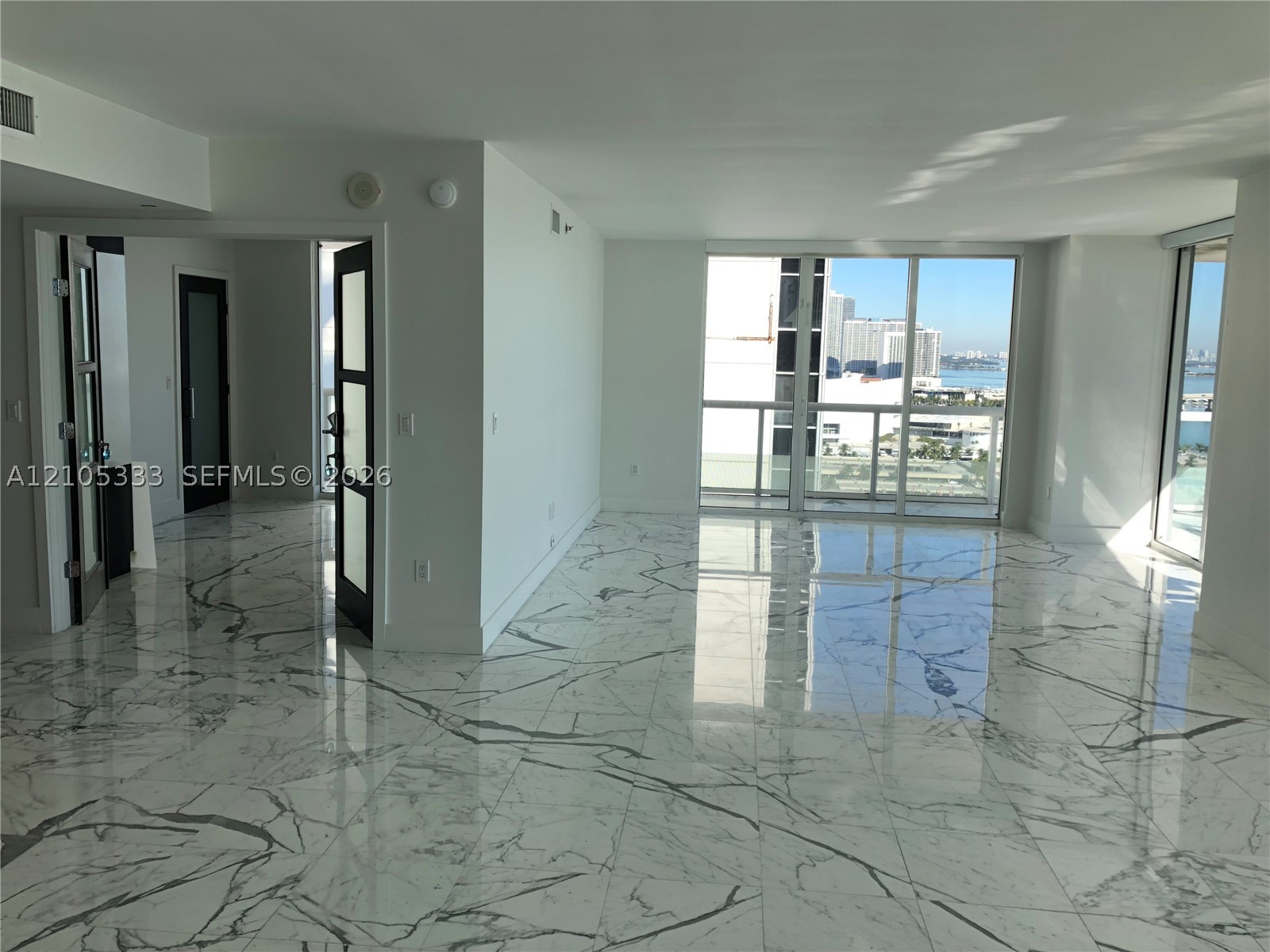 50 Biscayne Blvd #2102, Miami FL 33132