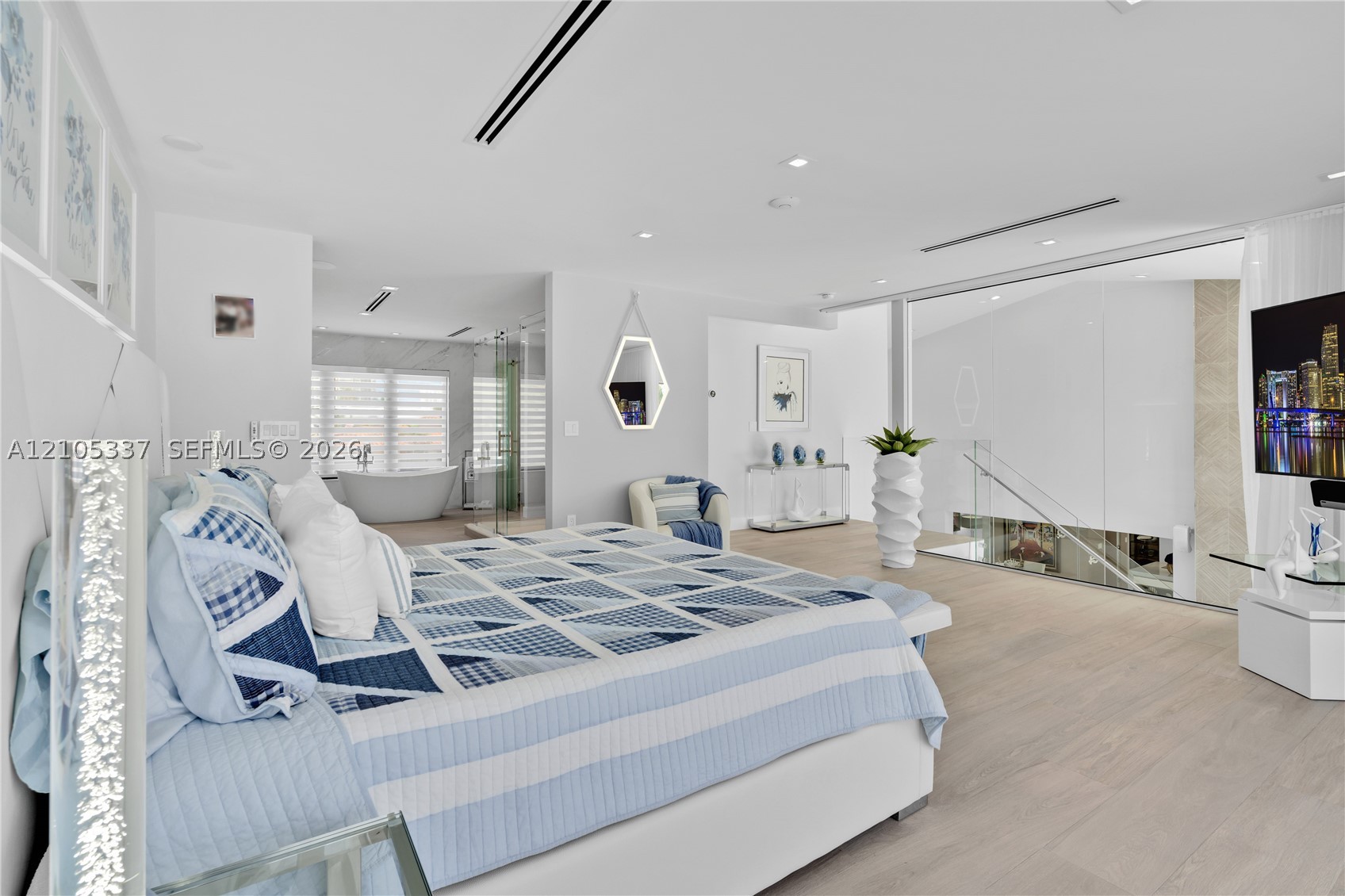 3322 NE 166th St, North Miami Beach FL 33160