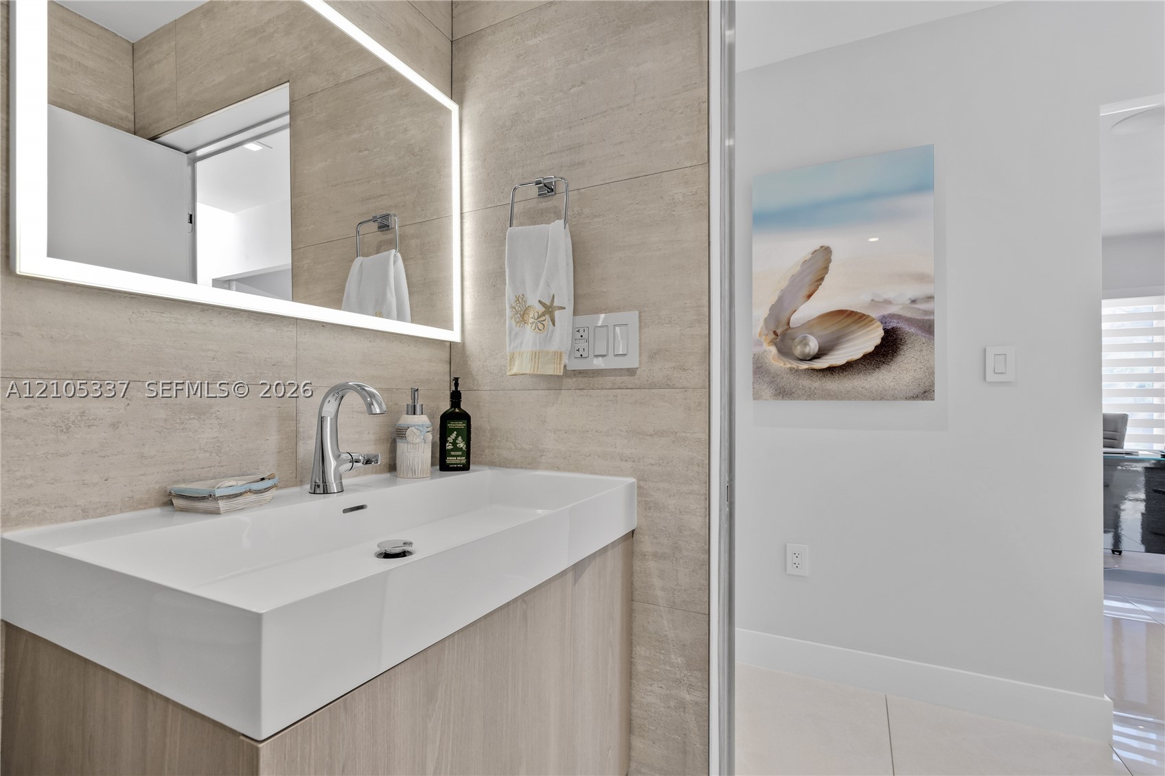 3322 NE 166th St, North Miami Beach FL 33160