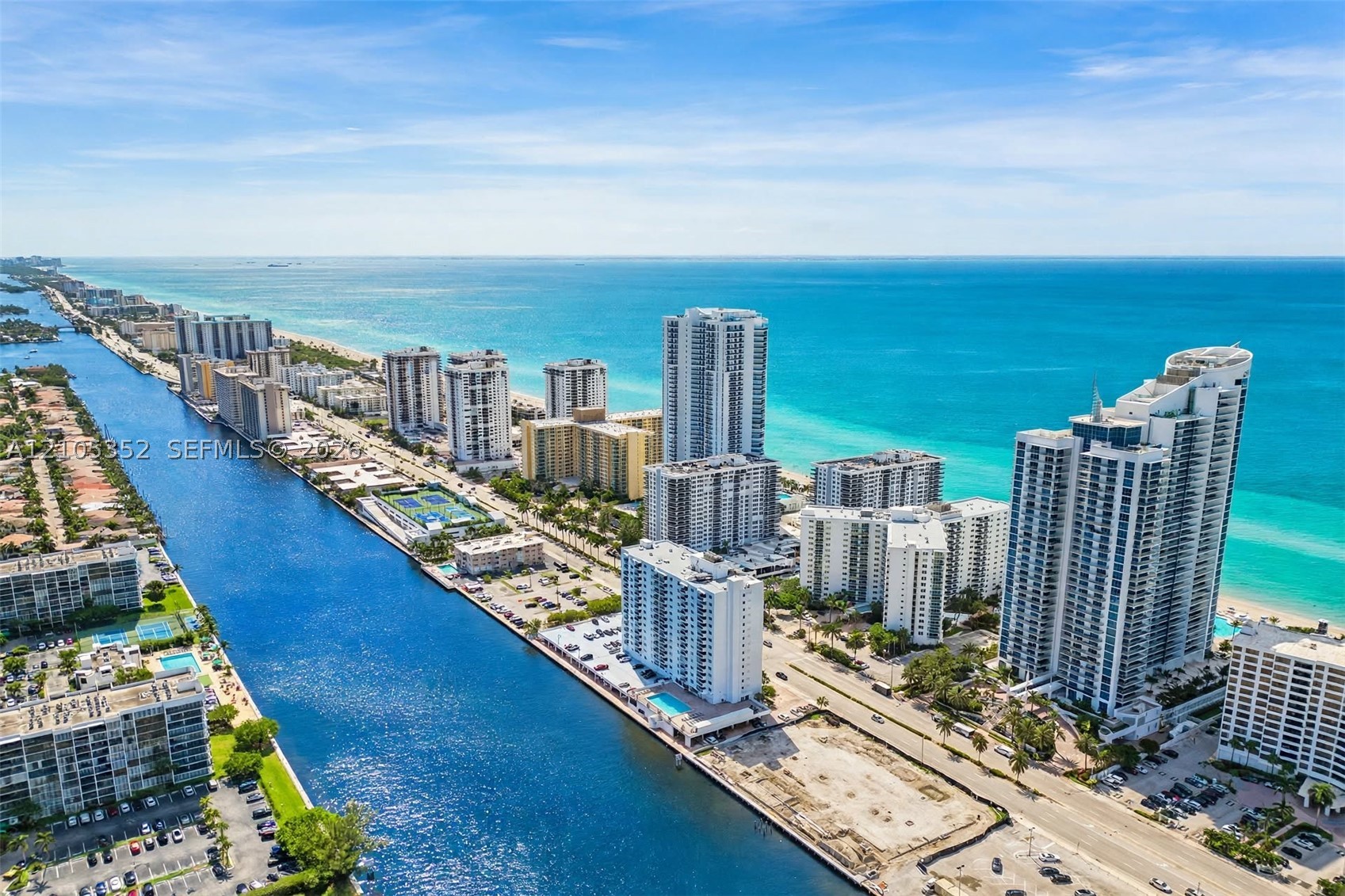 3101 S Ocean Dr #PH8, Hollywood FL 33019