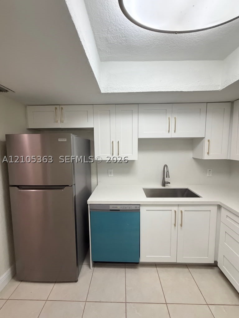 13960 Lake Placid Ct #C11, Miami Lakes FL 33014