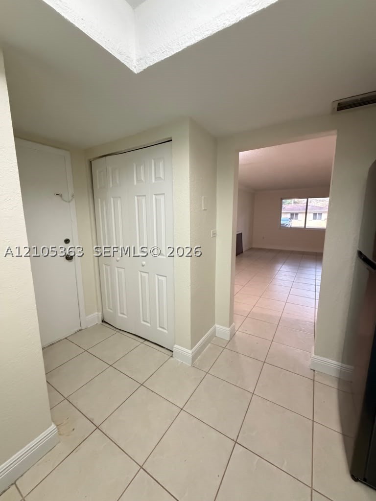 13960 Lake Placid Ct #C11, Miami Lakes FL 33014