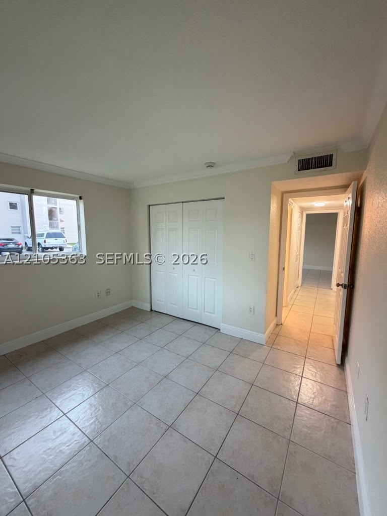 13960 Lake Placid Ct #C11, Miami Lakes FL 33014