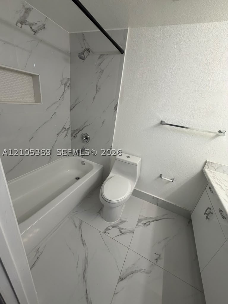 2430 Centergate Dr #107, Miramar FL 33025