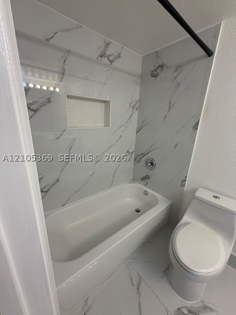 2430 Centergate Dr #107, Miramar FL 33025
