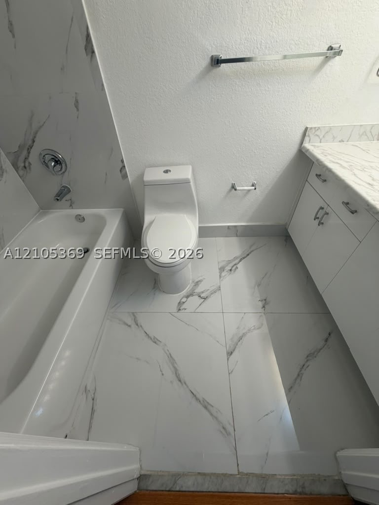 2430 Centergate Dr #107, Miramar FL 33025