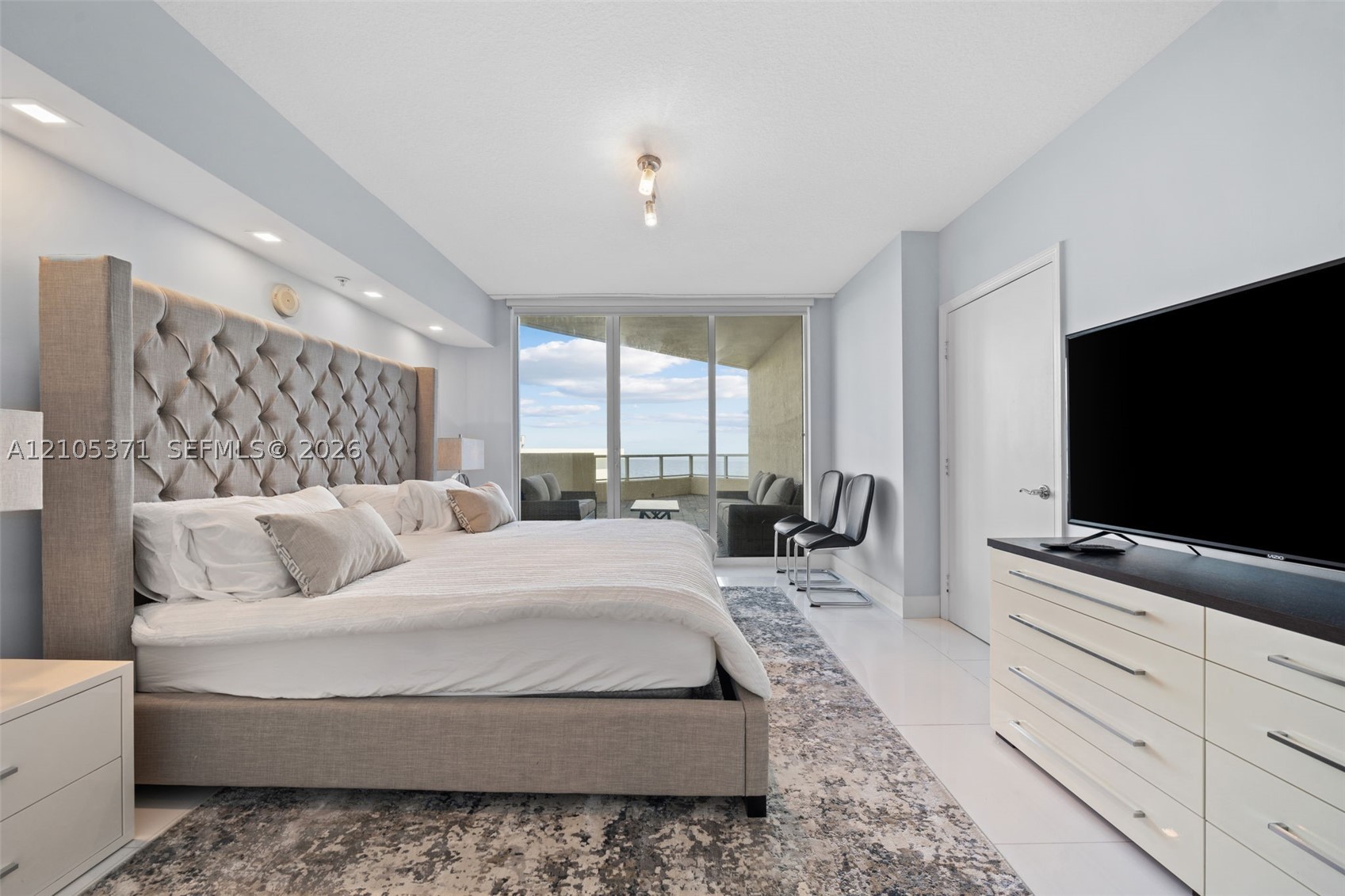 16699 Collins Ave #1104, Sunny Isles Beach FL 33160