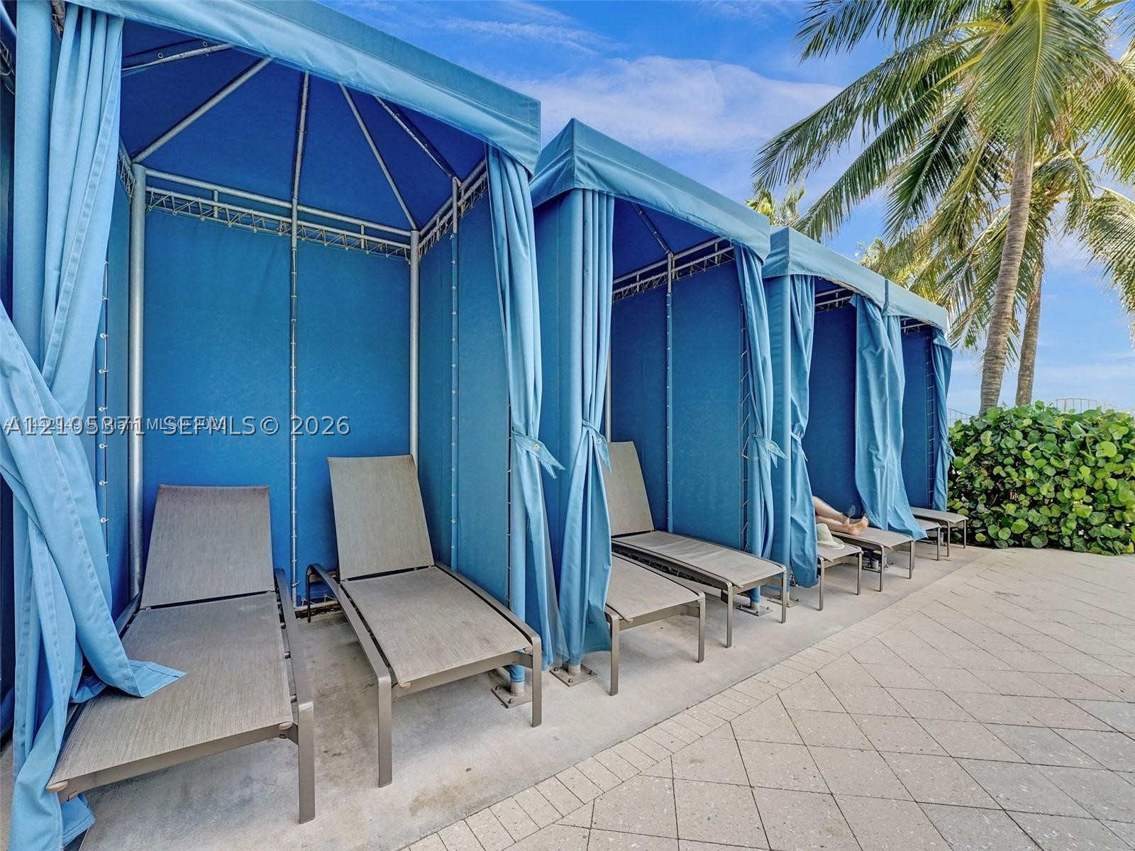 16699 Collins Ave #1104, Sunny Isles Beach FL 33160