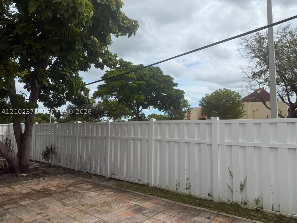 2300 NW 83rd Ave, Sunrise FL 33322