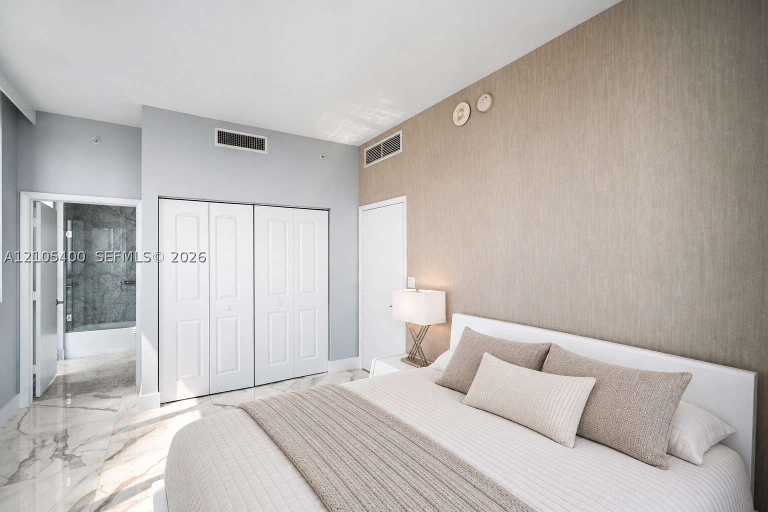 244 Biscayne Blvd #4308, Miami FL 33132