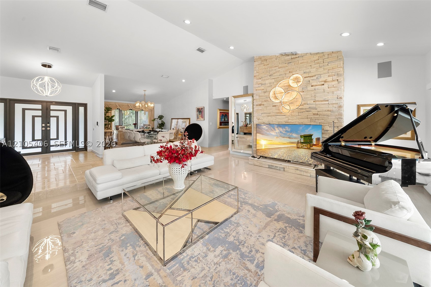 407 Sunset Dr, Hallandale Beach FL 33009