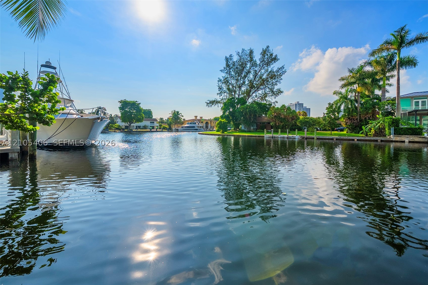 407 Sunset Dr, Hallandale Beach FL 33009