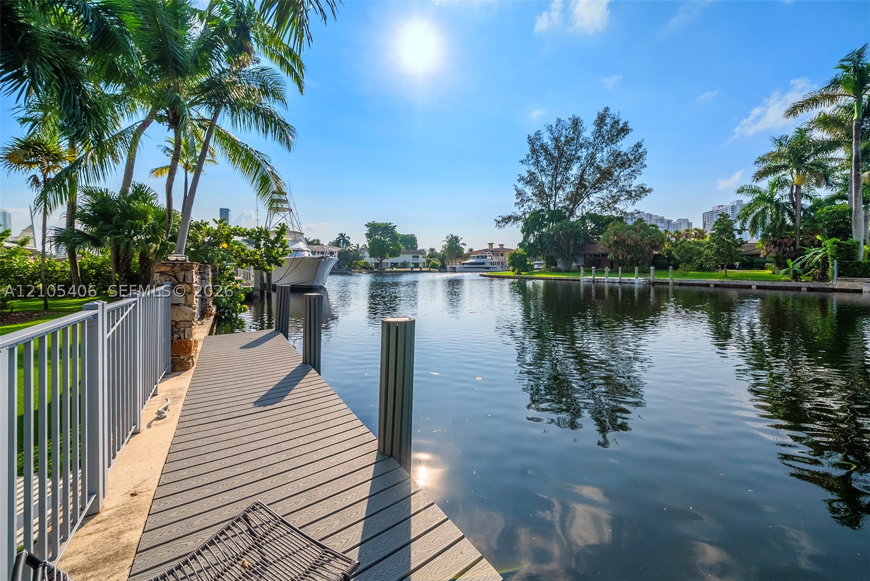 407 Sunset Dr, Hallandale Beach FL 33009