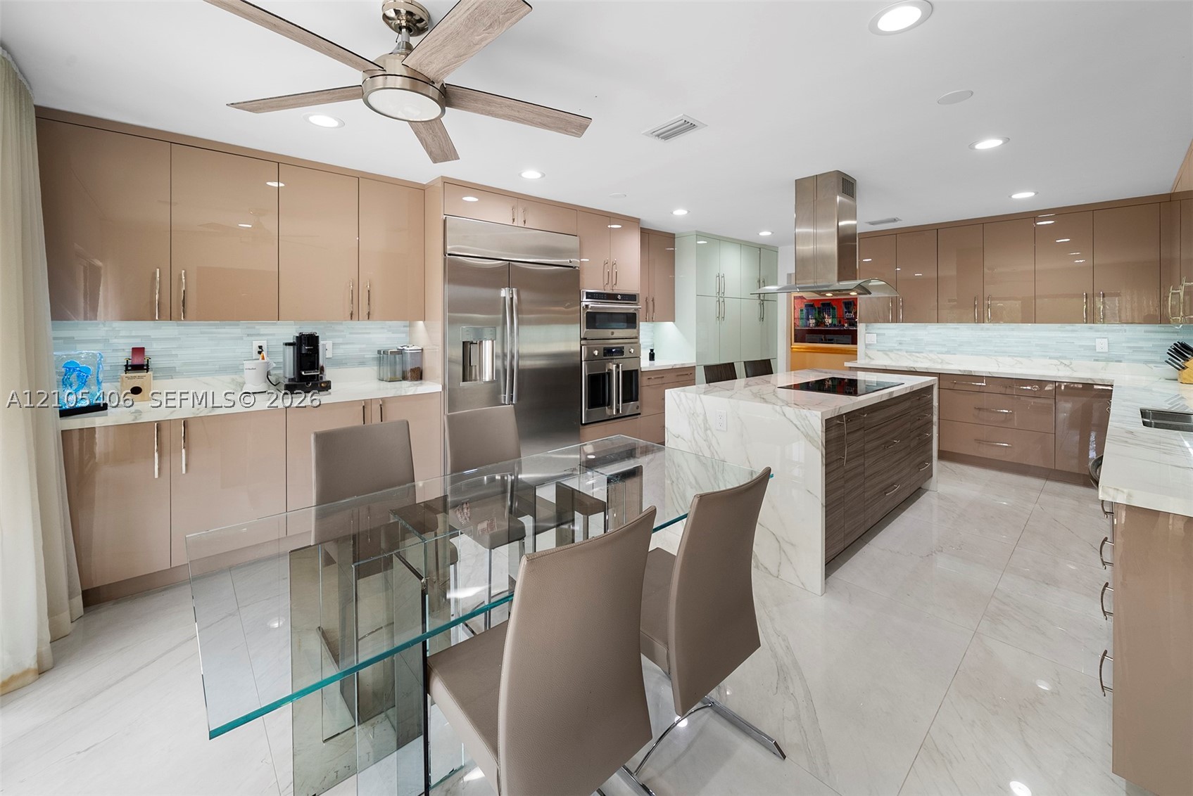 407 Sunset Dr, Hallandale Beach FL 33009