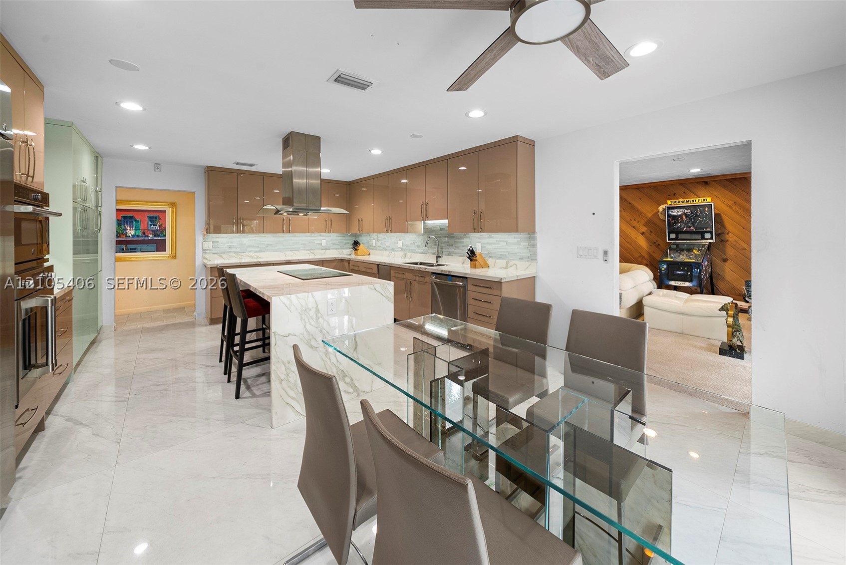407 Sunset Dr, Hallandale Beach FL 33009