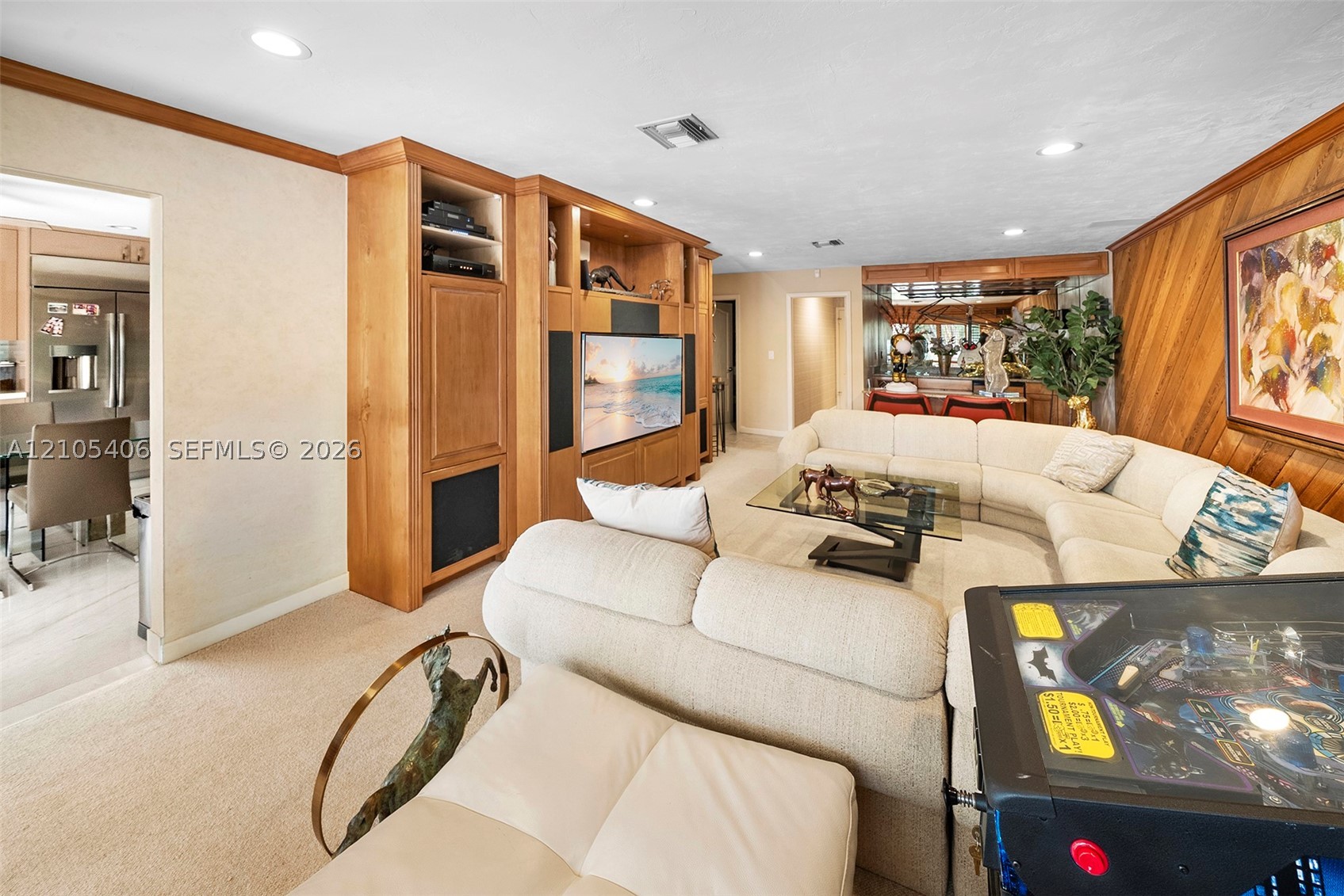 407 Sunset Dr, Hallandale Beach FL 33009