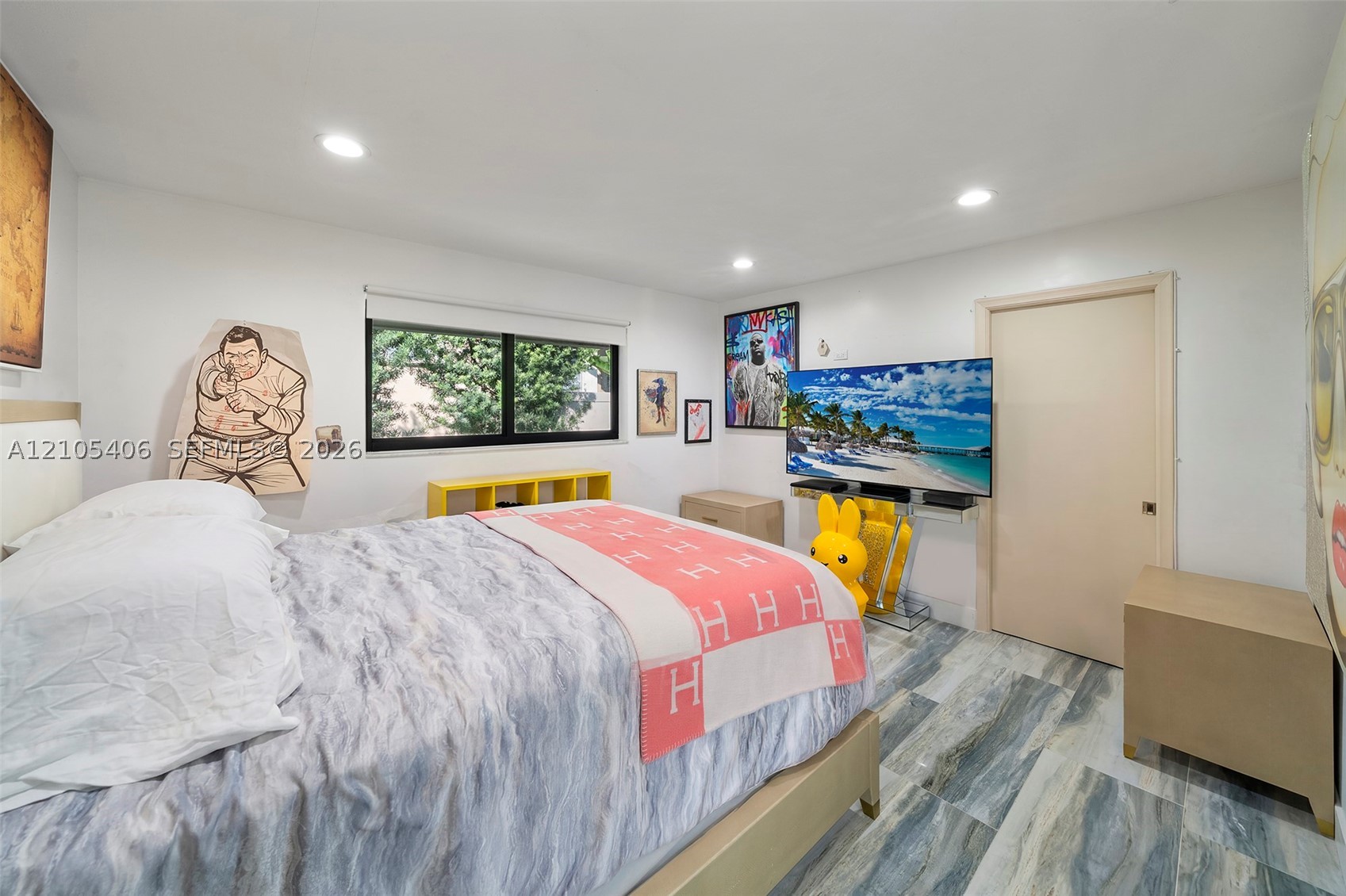 407 Sunset Dr, Hallandale Beach FL 33009