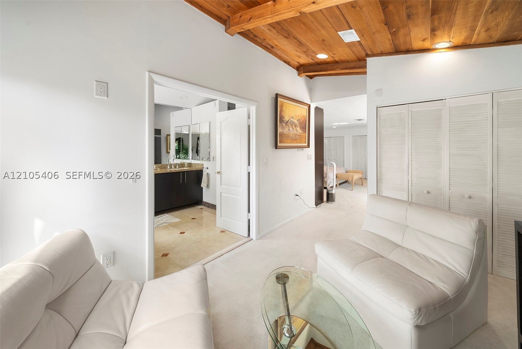 407 Sunset Dr, Hallandale Beach FL 33009