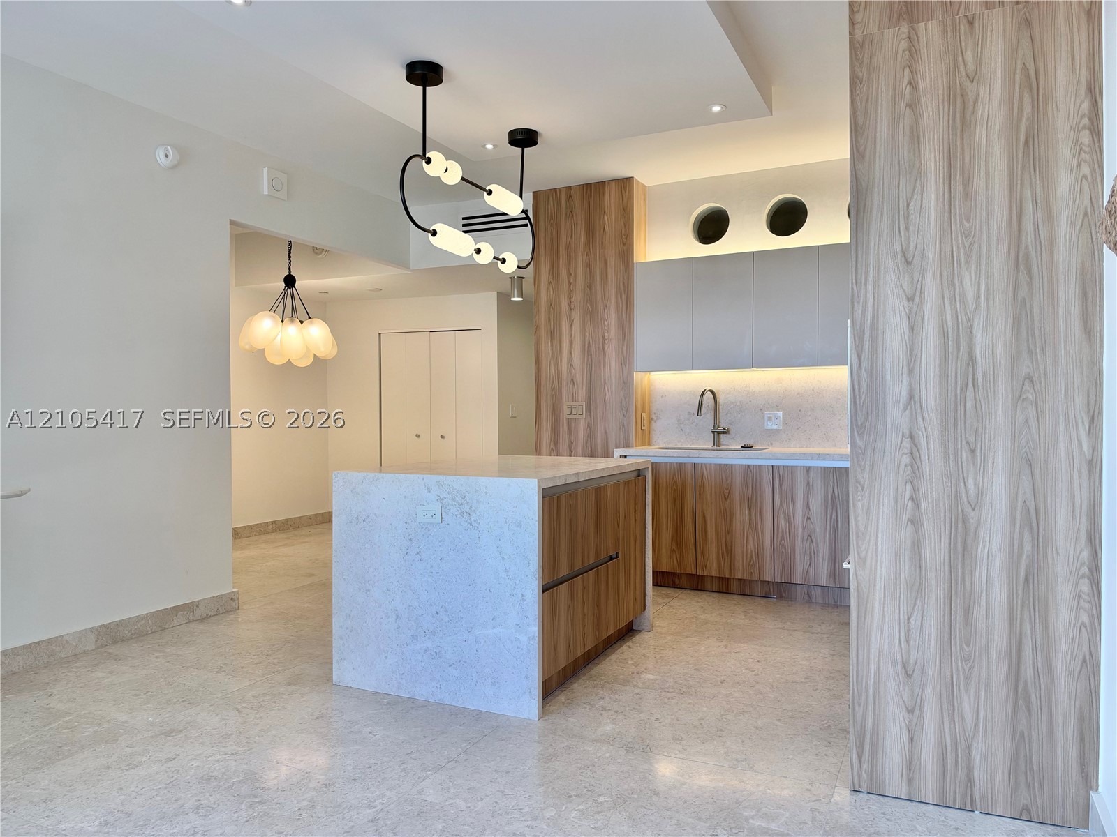 201 Crandon Blvd #605, Key Biscayne FL 33149